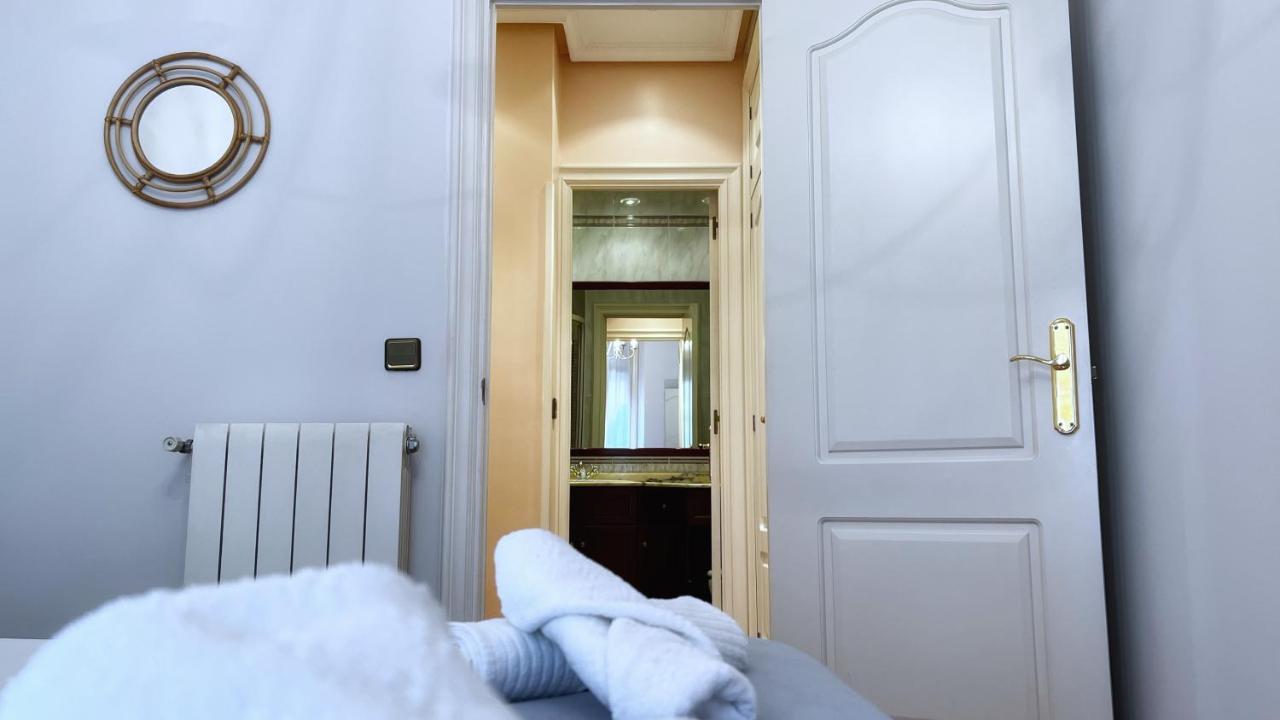 Amplio Y Acogedor Cerca Del Guggenheim Apartment Bilbao Bagian luar foto