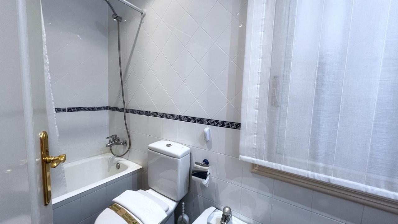 Amplio Y Acogedor Cerca Del Guggenheim Apartment Bilbao Bagian luar foto